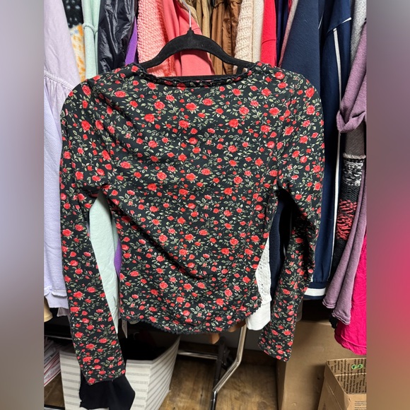 Free People Abundance Long-Sleeve Top in Black NWOT Retail $68 - Picture 5 of 7